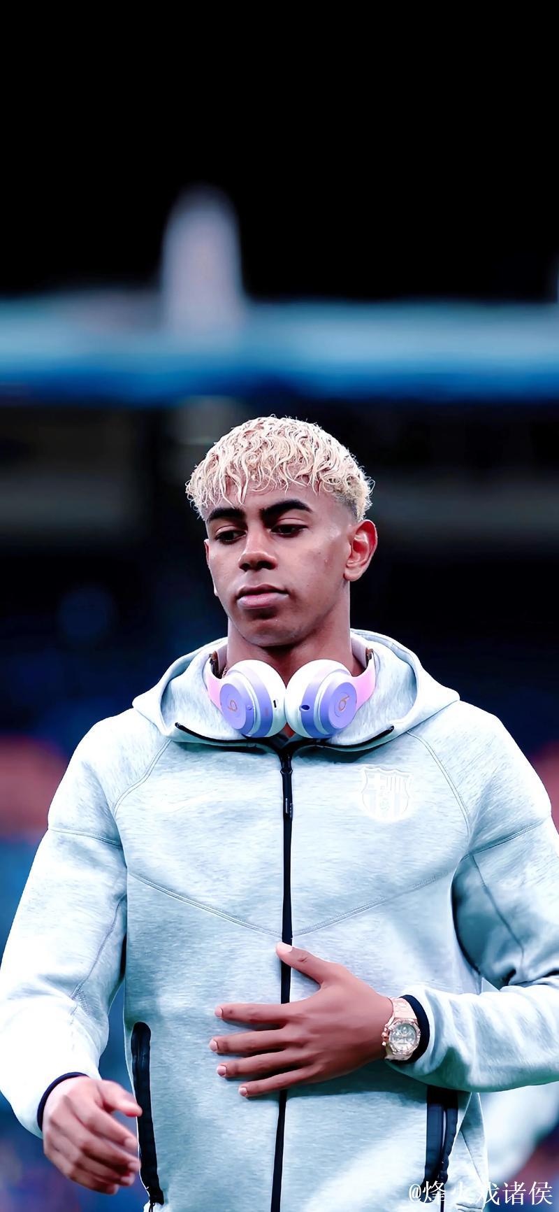 18岁亚马尔又被防死！全场仅1射+21次丢球权，遭切尔西小孩哥碾压